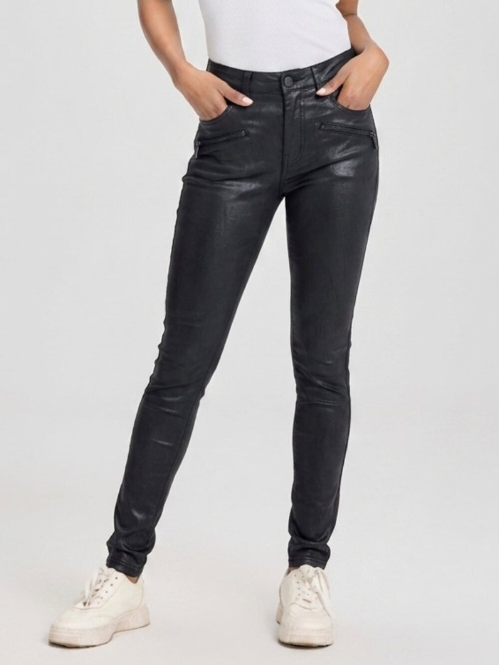 NWT Karen Millen Dark Wash Black Coated Super Skinny Jeans